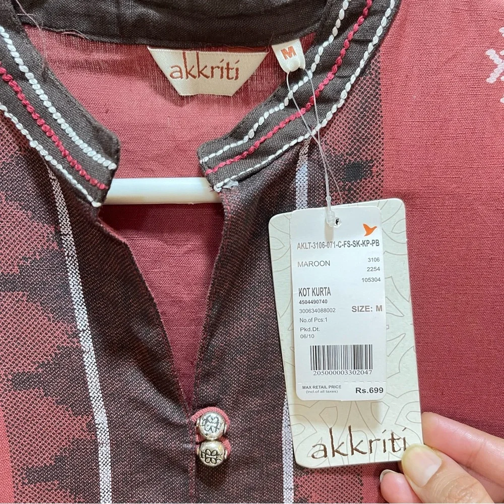 Akkriti Kurti for Women - Picture 5 of 13